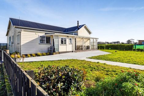 Photo of property in 84 Mawhitiwhiti Road, Normanby, Hawera, 4675