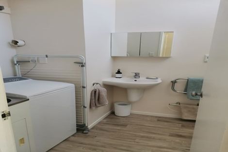 Photo of property in 85e Stottholm Road, Titirangi, Auckland, 0604