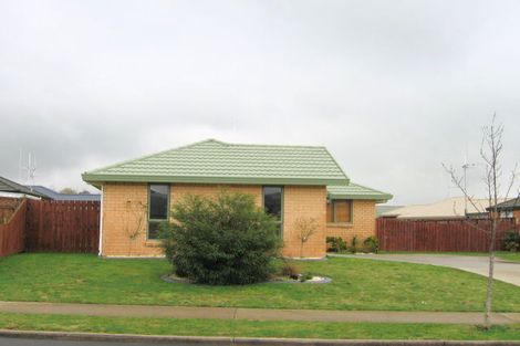 Photo of property in 12 Twickenham Place, Nawton, Hamilton, 3200