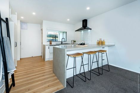 Photo of property in 4/71b Main Road, Redcliffs, Christchurch, 8081