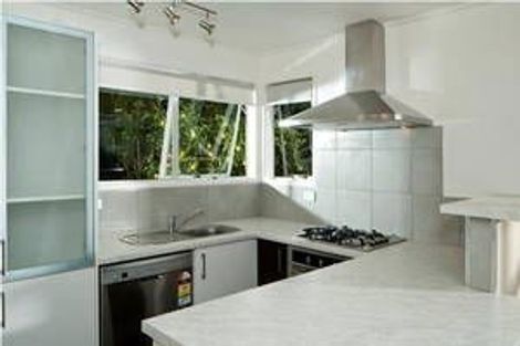 Photo of property in 9 Babington Place, Torbay, Auckland, 0630