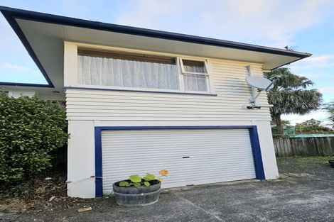 Photo of property in 440 East Coast Road, Windsor Park, Auckland, 0630