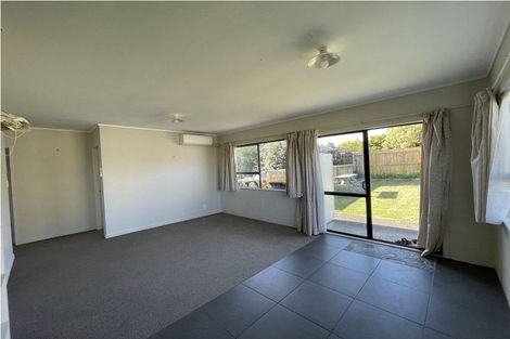 Photo of property in 3 Quo Vadis Place, Red Beach, 0932