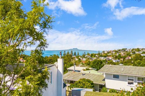 Photo of property in 24 Salem Place, Torbay, Auckland, 0630