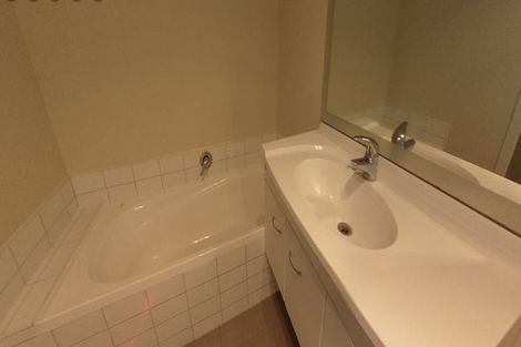 Photo of property in 32/64 Kawaha Point Road, Kawaha Point, Rotorua, 3010