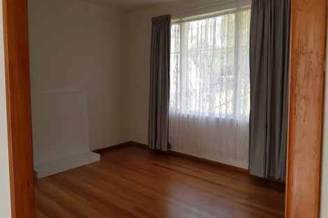 Photo of property in 4 Pomelo Road, Te Atatu South, Auckland, 0610