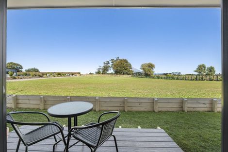 Photo of property in 66e Flint Road, Stratford, 4332