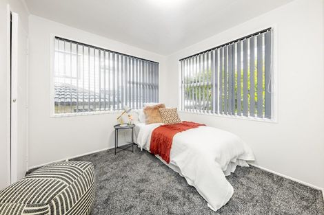 Photo of property in 11 Othello Drive, Clover Park, Auckland, 2023