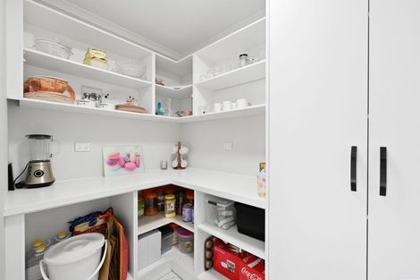 Photo of property in 8 Kukari Close, Flagstaff, Hamilton, 3210