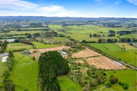 Photo of property in 74 Brookvale Lane, Taupaki, 0782