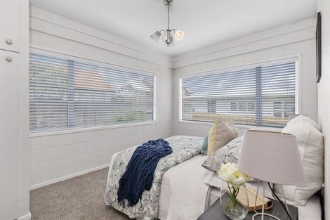 Photo of property in 4/87 Ocean View Road, Hillcrest, Auckland, 0627
