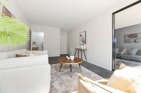 Photo of property in 2 Choice Avenue, Henderson, Auckland, 0612