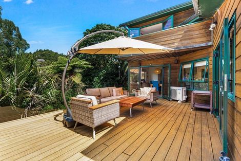 Photo of property in 214 Shaw Road, Oratia, Auckland, 0604