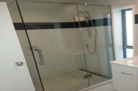 Photo of property in 36 Caribbean Drive, Unsworth Heights, Auckland, 0632