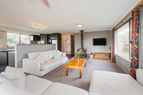 Photo of property in 24 Gorton Street, Bulls, 4818