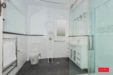 Photo of property in 9 Union Street, Hikurangi, 0114