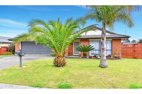 Photo of property in 42 Sandwick Drive, Weymouth, Auckland, 2103