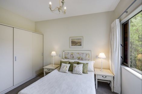 Photo of property in 17 Shortland Place, Havelock North, 4130