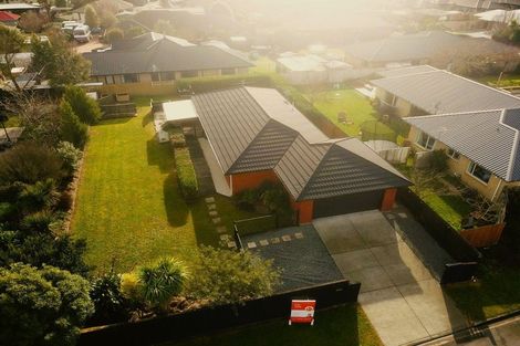 Photo of property in 3 Parkinson Place, Woodend, 7610