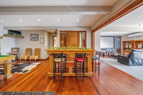 Photo of property in 62 Kiriwai Road, Paremata, Porirua, 5024