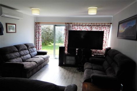 Photo of property in 13 Kona Crescent, Henderson, Auckland, 0610