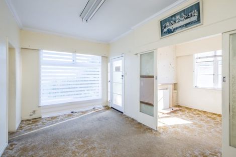 Photo of property in 204 Coutts Street, Rongotai, Wellington, 6022