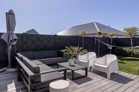 Photo of property in 3 Tuangi Way, Papamoa Beach, Papamoa, 3118