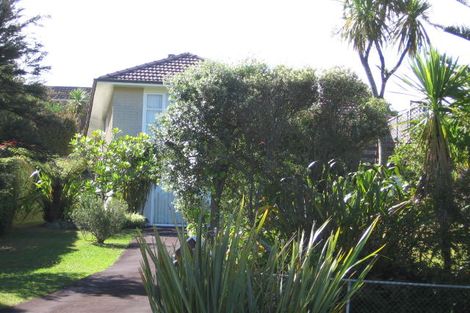 Photo of property in 25 Channel View Road, Campbells Bay, Auckland, 0630