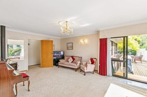 Photo of property in 10 Cyclades Place, Shelly Park, Auckland, 2014