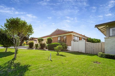 Photo of property in 10 Tatyana Place, Massey, Auckland, 0614