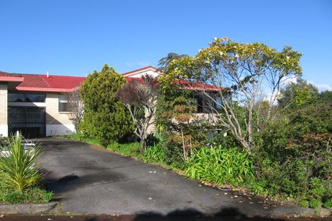 Photo of property in 1/39 Rapallo Place, Farm Cove, Auckland, 2012