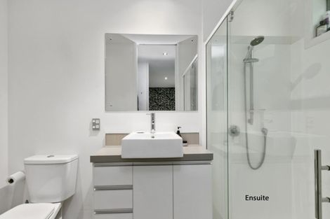 Photo of property in 10 Otonga Heights, Maungaraki, Lower Hutt, 5010