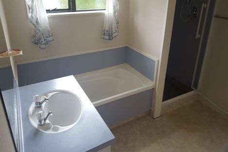 Photo of property in 8b Rutland Street, Utuhina, Rotorua, 3015