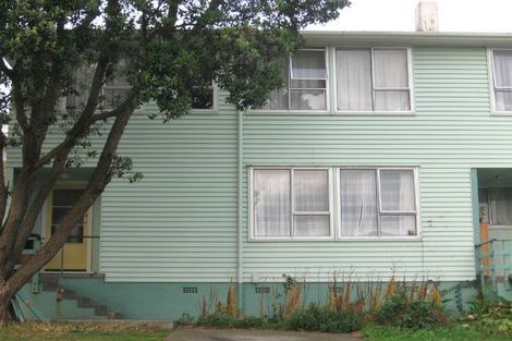 Photo of property in 27 Taiaroa Street, Strathmore Park, Wellington, 6022