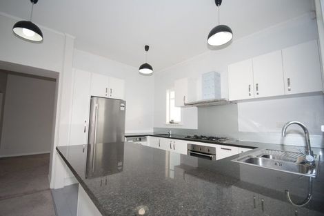 Photo of property in 16 Seaview Terrace, Mount Albert, Auckland, 1025