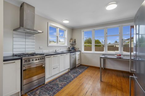 Photo of property in 12 Le Quesne Place, Fairfield, Hamilton, 3214