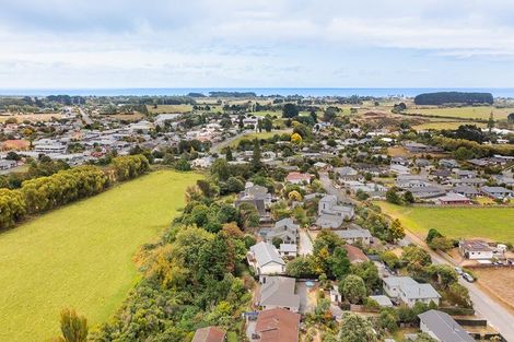 Photo of property in 77 Lupin Road, Otaki, 5512