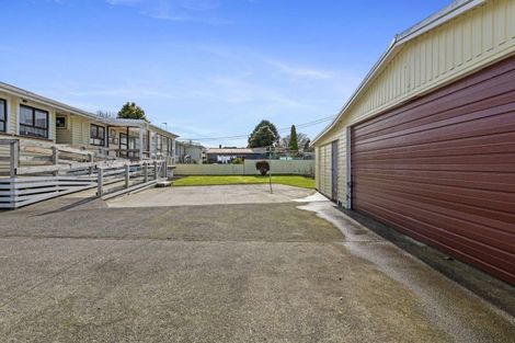 Photo of property in 82 High Street, Eltham, 4322