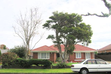 Photo of property in 15 Watson Place, Papatoetoe, Auckland, 2025