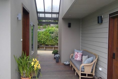 Photo of property in 77 Harbour View Road, Omokoroa, 3114