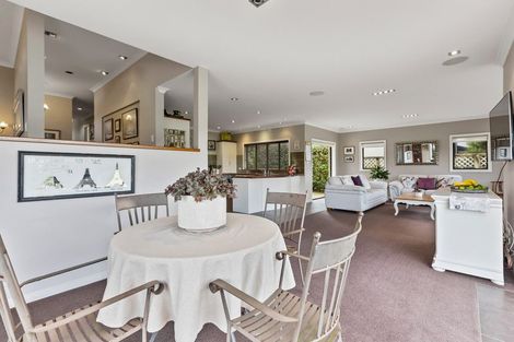 Photo of property in 4 Kororako Grove, Whalers Gate, New Plymouth, 4310