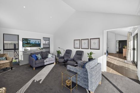 Photo of property in 16 Chatsworth Avenue, Rangiora, 7400