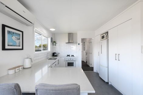 Photo of property in 117b Ngatai Road, Otumoetai, Tauranga, 3110