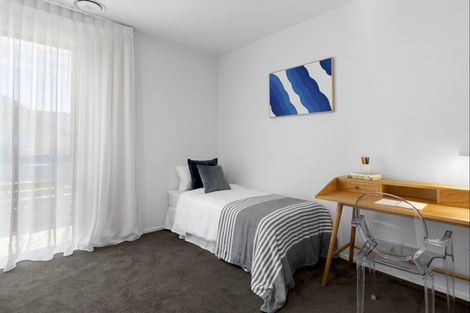 Photo of property in 32 Falconer Rise, Jacks Point, Queenstown, 9371