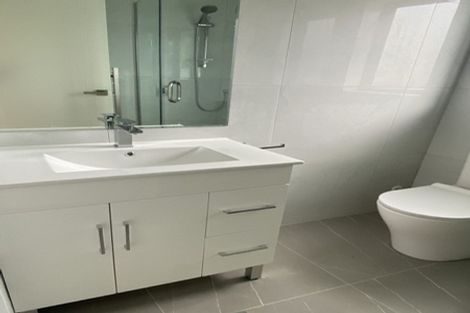 Photo of property in 24 Royal Arch Place, Rosehill, Papakura, 2113