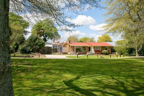 Photo of property in 234 Shakespeare Street, Leamington, Cambridge, 3432