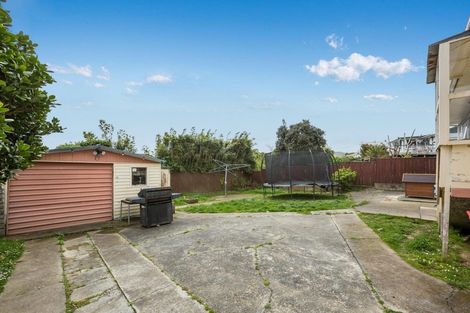 Photo of property in 73 Driver Crescent, Cannons Creek, Porirua, 5024