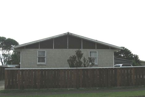 Photo of property in 63 Driver Crescent, Cannons Creek, Porirua, 5024