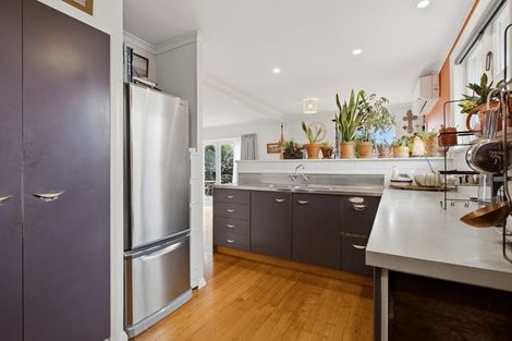 Photo of property in 13 Brown Terrace, Te Puke, 3119