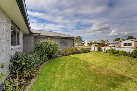 Photo of property in 325 Cook Drive, Whitianga, 3510